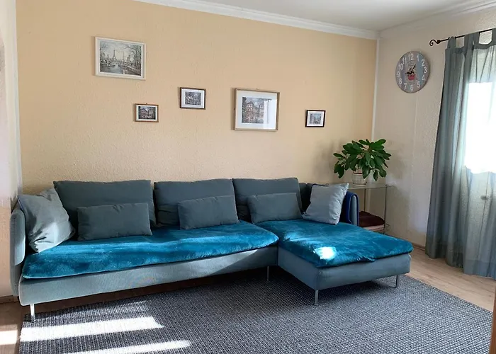 Ferienwohnung mit Garten in Köln